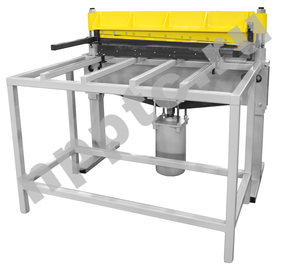 Ножницы гильотинные